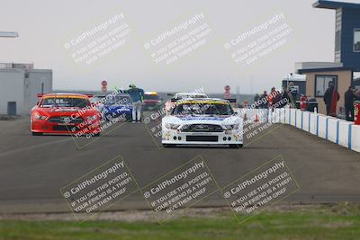 media/Jan-18-2026-CalClub SCCA (Sun) [[8bc6468723]]/Group 5 Race/Turn 1/